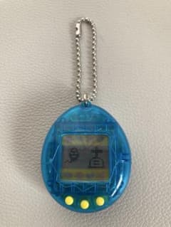 美品】初代たまごっち 本体 スケルトンブルー - メルカリ