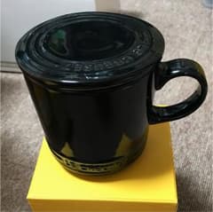 ル・クルーゼ 蓋つきマグカップのサムネイル