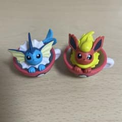 リーフィアとシャワーズ フィギュアセットのサムネイル