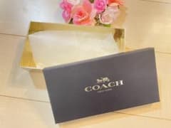 coach 空箱　長財布のサムネイル