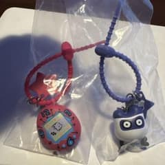 たまごっちガチャ　カラフルマルチチャーム2種セットのサムネイル