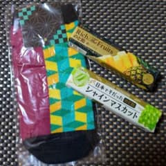 300円ポイント消化靴下セット - メルカリ