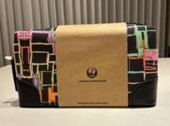 JAL国際線ファーストクラス詰め合わせ(ウェア２、ポーチ３） JAL国際線ファーストクラス詰め合わせ(ウェア2、ポーチ3） JAL国際線