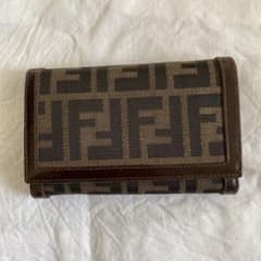 FENDI 折り財布のサムネイル