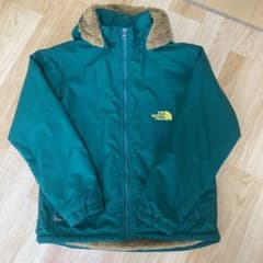 美品　NORTH FACE ノースフェイス　アウター　150のサムネイル