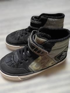 adidas キッズスニーカー カモフラ柄 ハイカットのサムネイル