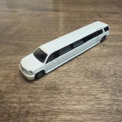 トミカ リムジン ホワイト ミニカーのサムネイル