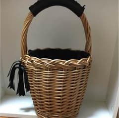 カゴバックのサムネイル