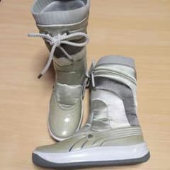 PUMAスノーブーツのサムネイル