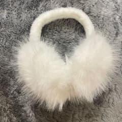 イヤーマフ　耳当て　白　ファーのサムネイル