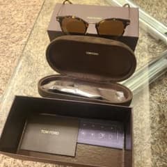 未使用)トムフォード TOM FORD サングラス TF673 52Eのサムネイル