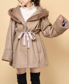 who's who Chico ファー付きフードコートのサムネイル