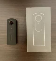 RICOH THETA V リコー シータ 360度カメラ(ケース付き)のサムネイル