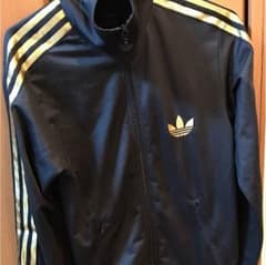 adidas パーカーのサムネイル
