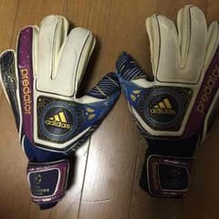アディダス プレデター キーパーグローブ ８号のサムネイル