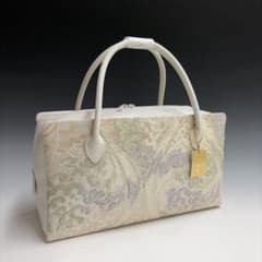 新品未使用品　京都 西陣織　弥栄織物　　　正絹帯地使用　利休バッグ　26201 新品未使用品 京都 西陣織 正絹帯地使用 利休バッグ26407 - メルカリ
