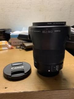 【美品】キャノン EF-S18-135mm F3.5-5.6 IS STMのサムネイル