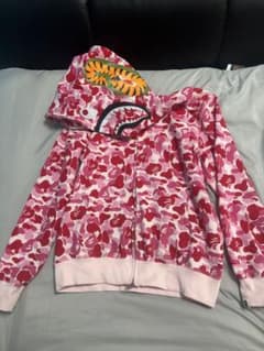 A BATHING APE シャークパーカー ピンクカモ サイズM A BATHING APE シャークパーカー ピンクカモ - メルカリ