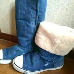 UGGデニムムートンブーツのサムネイル