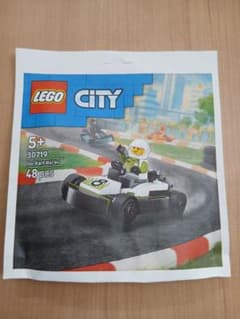 【新品未開封】　ゴーカートレーサー LEGOのサムネイル