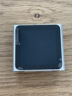 iPod nano 第6世代 8GB 本体 ケース&DOCコネクタ付 iPod nano 第6世代 8GB 本体 ケース&DOCコネクタ付 - メルカリ