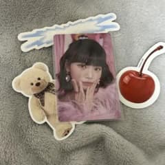 LE SSERAFIM KIM CHAEWON トレカ antifragileのサムネイル