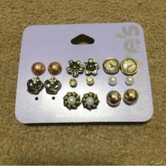 新品ピアス8個セットのサムネイル