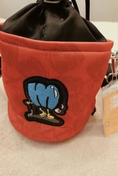 ✡送料込✡タグ付MUNSINGWEAR マンシングウェア ポーチ総柄 赤 レッド