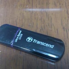 USBメモリ 32GBのサムネイル