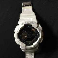 G-SHOCK 白のサムネイル