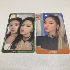 ITZY トレカ　イェジ　リュジンのサムネイル