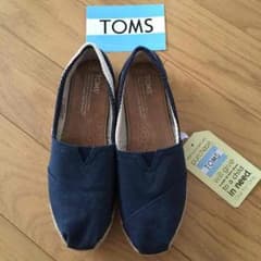あむ様専用  新品タグつき  TOMS  トムス ユニバーシティのサムネイル