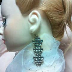 ストーン ジャラジャラピアスのサムネイル