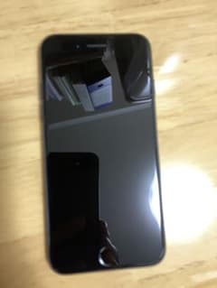 iPhone 7 Black 128 GB SIMフリーのサムネイル