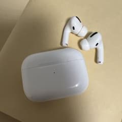 AirPods Pro 本体 ホワイト 充電ケース付きのサムネイル