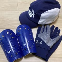 キッズサッカー　キャップ　脛当て　手袋のサムネイル