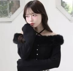 ナイスクラップキラキラボタンファーオフショルニットオフショル