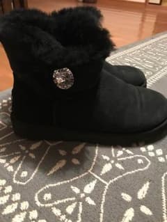 お値下げ可能！UGG ムートンブーツ ブラックのサムネイル