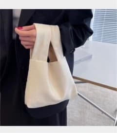 小さめのバックのサムネイル