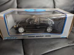 Welly 1998  328i ミニカー 1/18 Welly 1998 BMW 328i ミニカー 1/18 - メルカリ