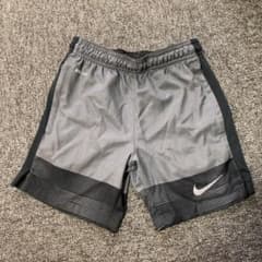 NIKE ナイキ ハーフパンツ　120のサムネイル