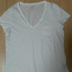 ★1ニョッキ様専用★　Gap　Vネック  白Tシャツのサムネイル