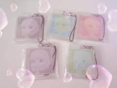 LE SSERAFIM アクリルキーホルダー 5個セットのサムネイル