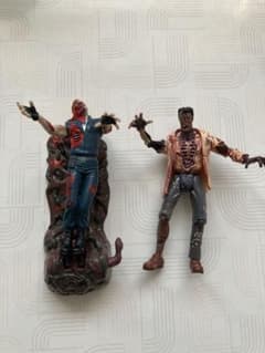 TOY BIZ バイオハザード ゾンビフィギュア セット - メルカリ