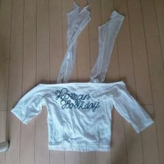 リズリサ！ 肩出しTシャツ！のサムネイル