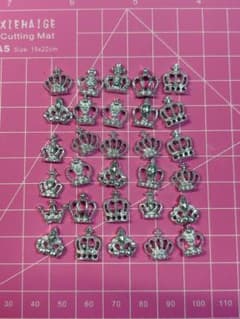ネイルパーツ ３０個セット　まとめ売り　デコのサムネイル