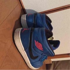 AIR JORDAN 1のサムネイル