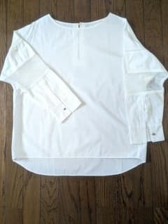 新品BEAMS ボリュームスリーブ 2WAY ブラウス ピンク|mercariメルカリ 