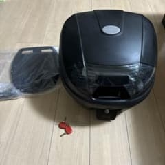 GIVIトップBOX（デイトナ）のサムネイル