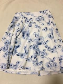 INGNI 花柄スカートのサムネイル